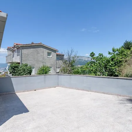 Sans Souci Split