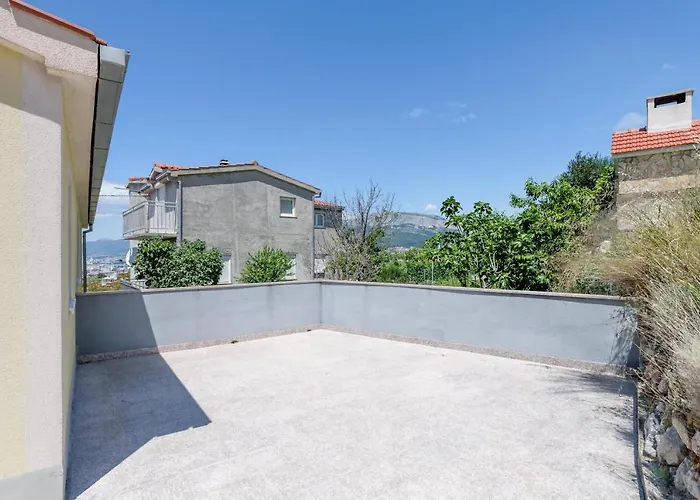 Sans Souci Split