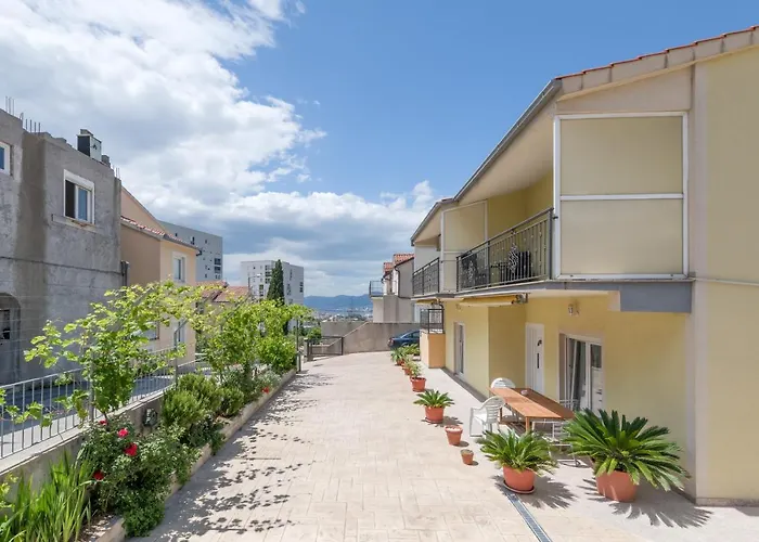 Sans Souci Apartment