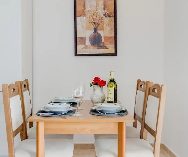 Sans Souci Apartment *